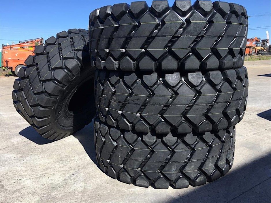Quantity of 4 23.5-25 Earthmoving Tyres (Unused),