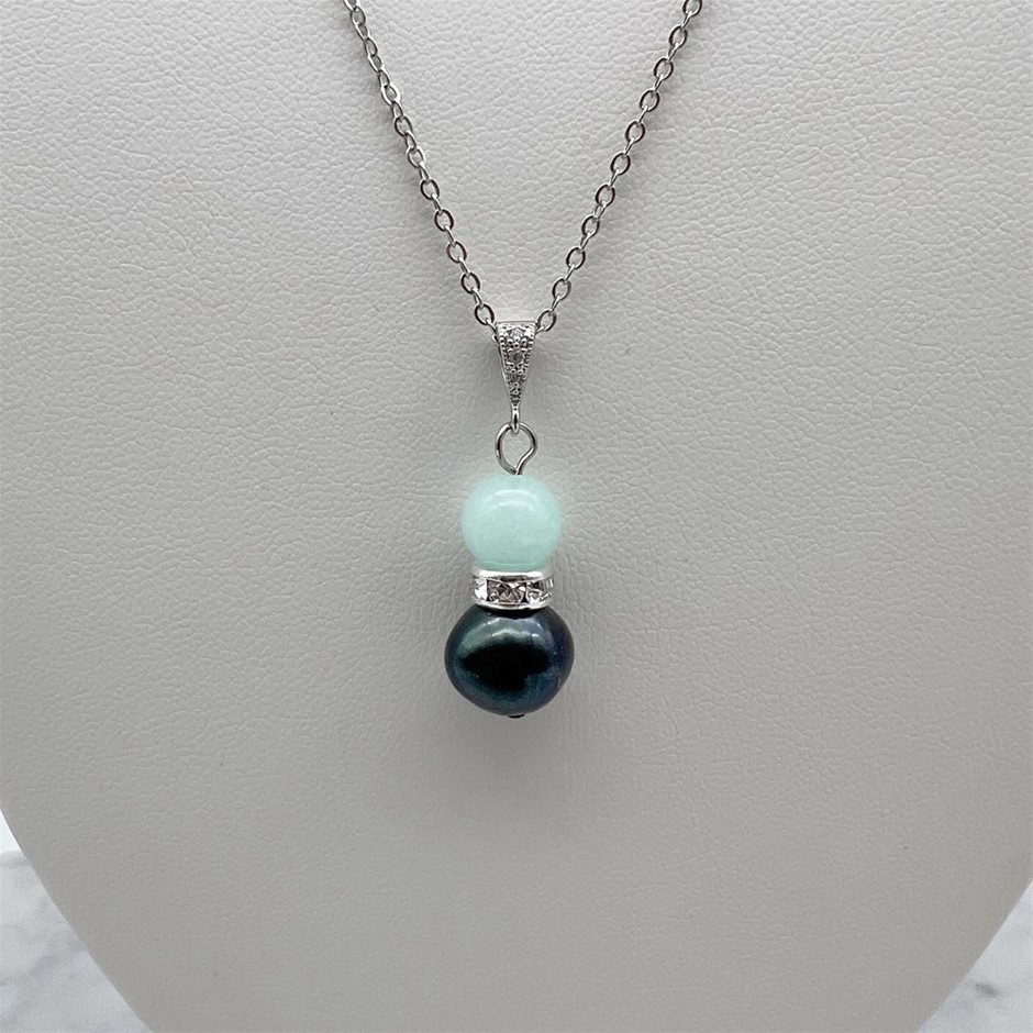 Pearl & Malaysia Jade 'Quartz' Platinum Plated Pendant Necklace