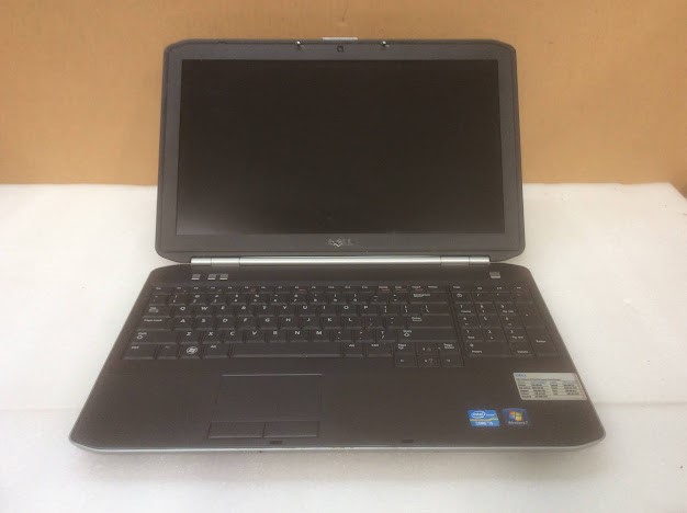 DELL LATITUDE E5520 Laptop I5-2430M 4GBRAM/160GB