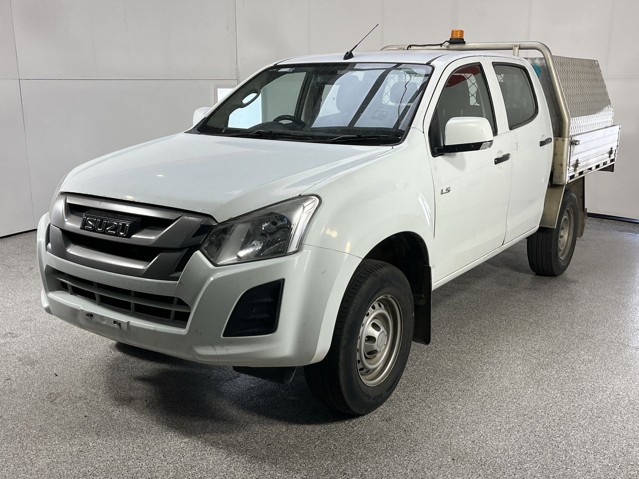 2018 Isuzu D-MAX 4X2 SX Turbo Diesel Automatic Crew Cab Chassis