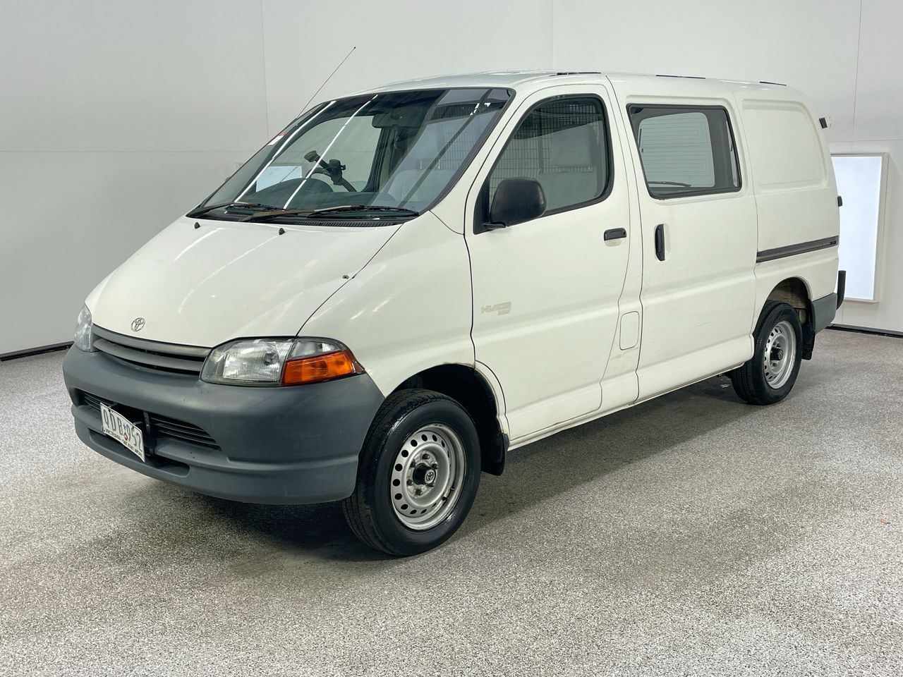 1999 Toyota HiAce SBV RCH12R Manual Van