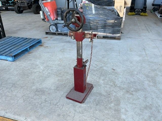 TradeQuip Spring Compressor