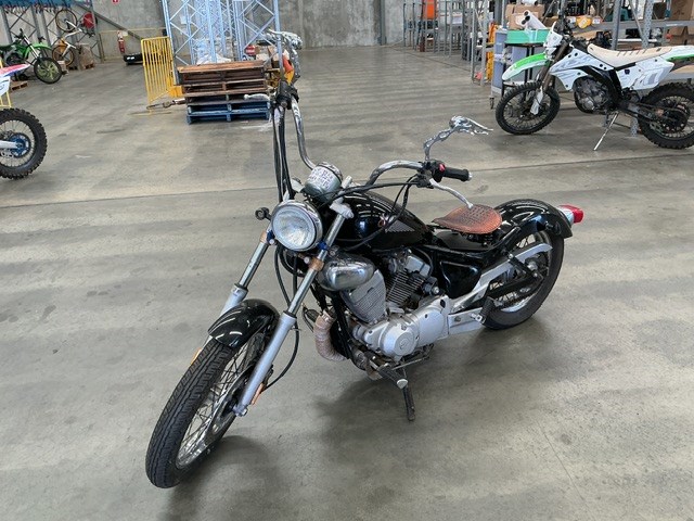 <p>2005 Yamaha Virago Motorcycle</p>