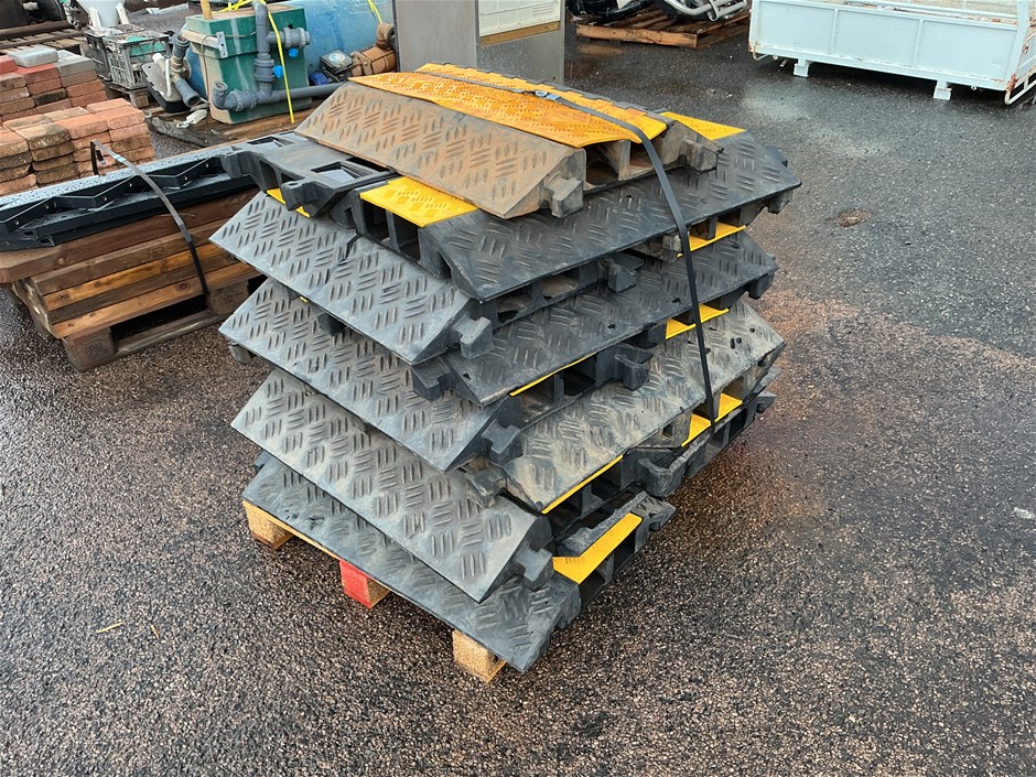 Heavy Duty 2 Channel Cable Protector - 20 Tonne