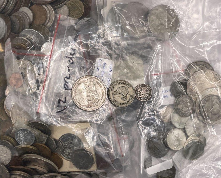 Large Collection of World Coins, Mostly in Base Metal & Silver