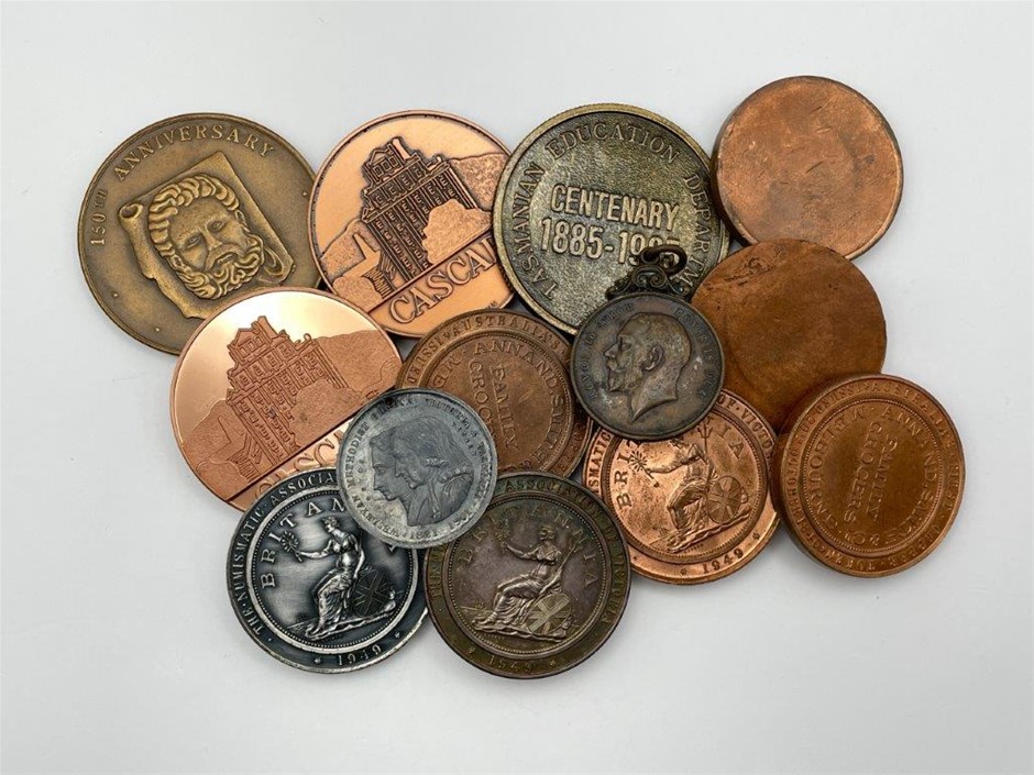 Approx. 13 x AU Commemorative Medals & Tokens. c.1901-86