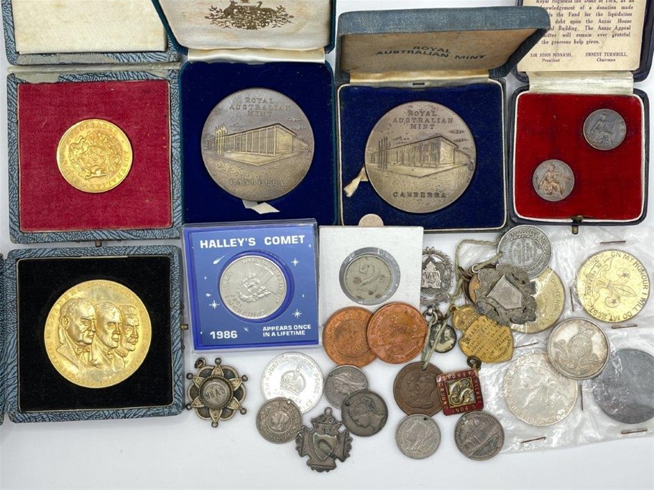 Approx. 24 x Asstd AU Commemorative Medallions & Medals, c.1881-1986