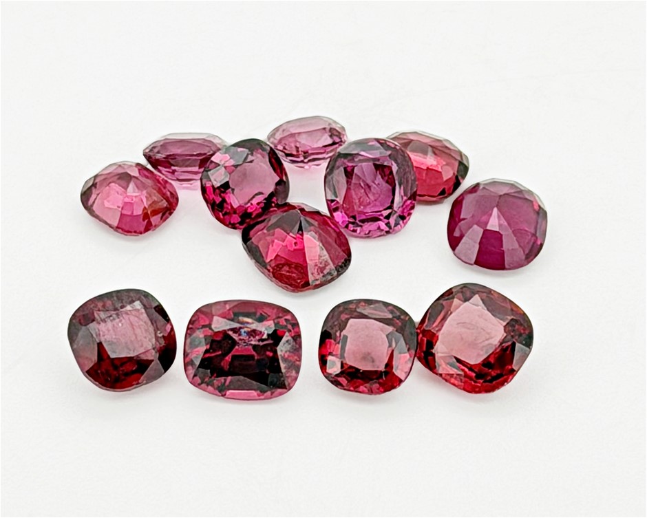 11.83 Carats Pinkish Red Rhodolite Garnet