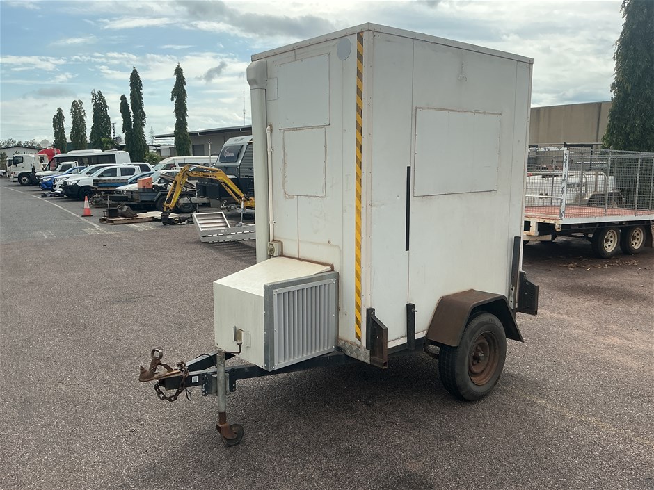 <p>2005 J.S.T Single Axle Refrigerated Cool Room Trailer</p>