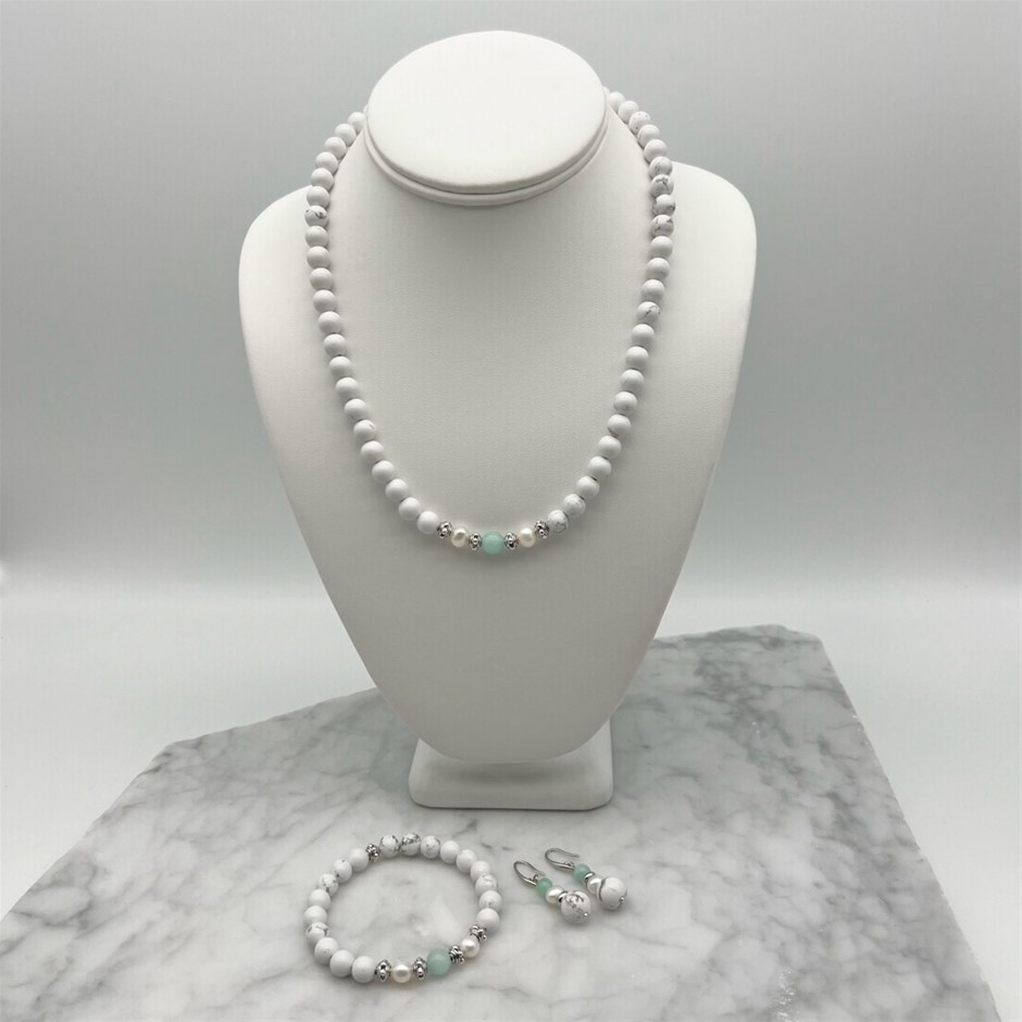 Howlite, Malaysia Jade 'Quartz', Freshwater Pearl Jewellery Set