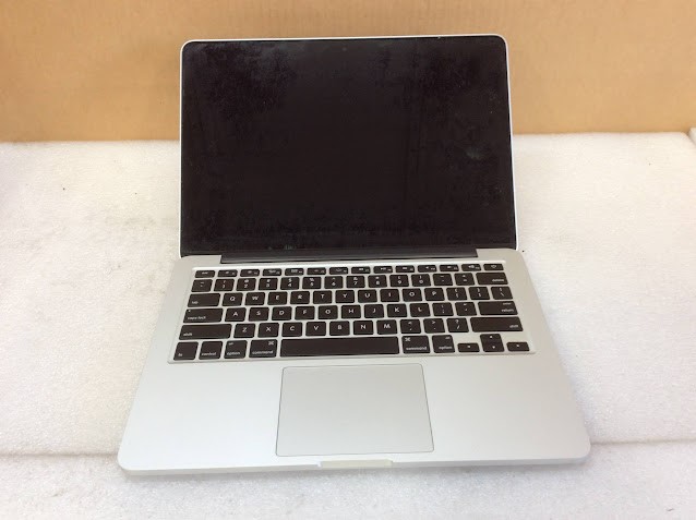Apple MacBook Pro(A1502)(EMC2835) Laptop i5-5257U 8GBRAM/256GB