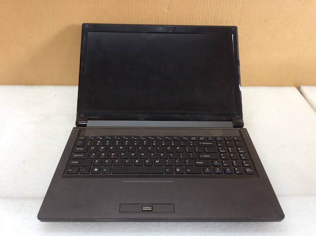 CLEVO P150HM Laptop I7-2760QM 4GBRAM/160GB Black
