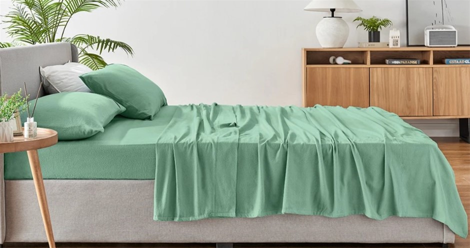 OVELA 150GSM Cotton Flannelette Bed Sheet Set (Iceberg Green, King).