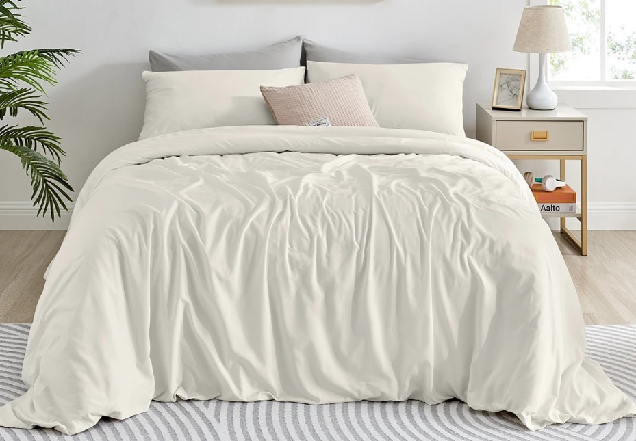 OVELA Ultra Soft Washed Quilt Cover Set (Ivory, Queen).
