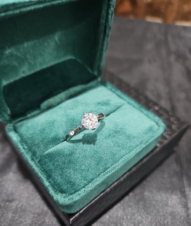 1.0ct GRA  Moissanite white  18k Solid Yellow Gold Vermeil  Ring  -8US