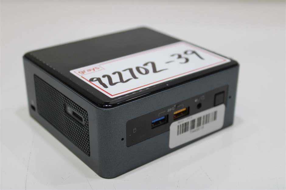 INTEL NUC8I5BEH
