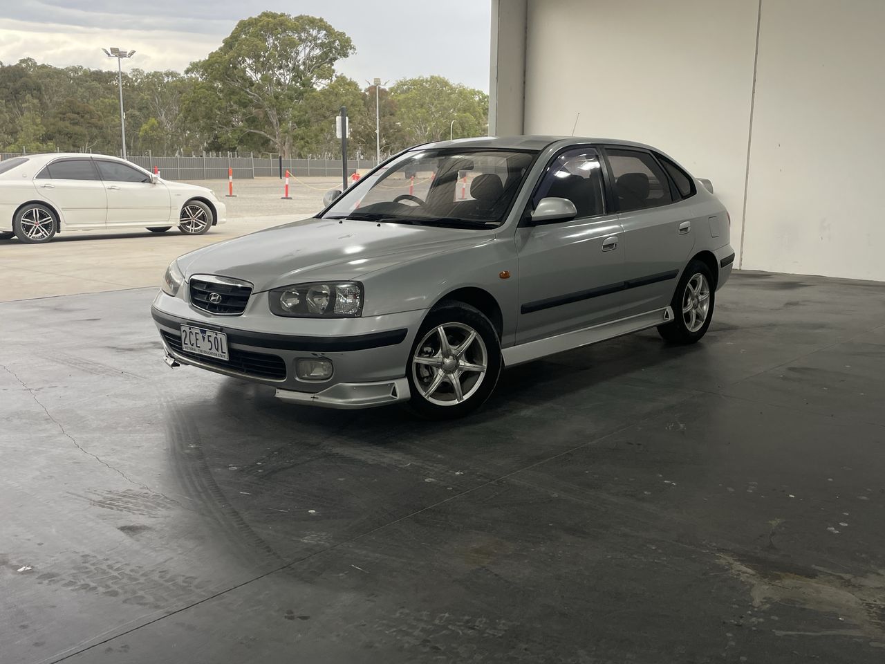 2001 Hyundai Elantra GLS XD Automatic Hatchback