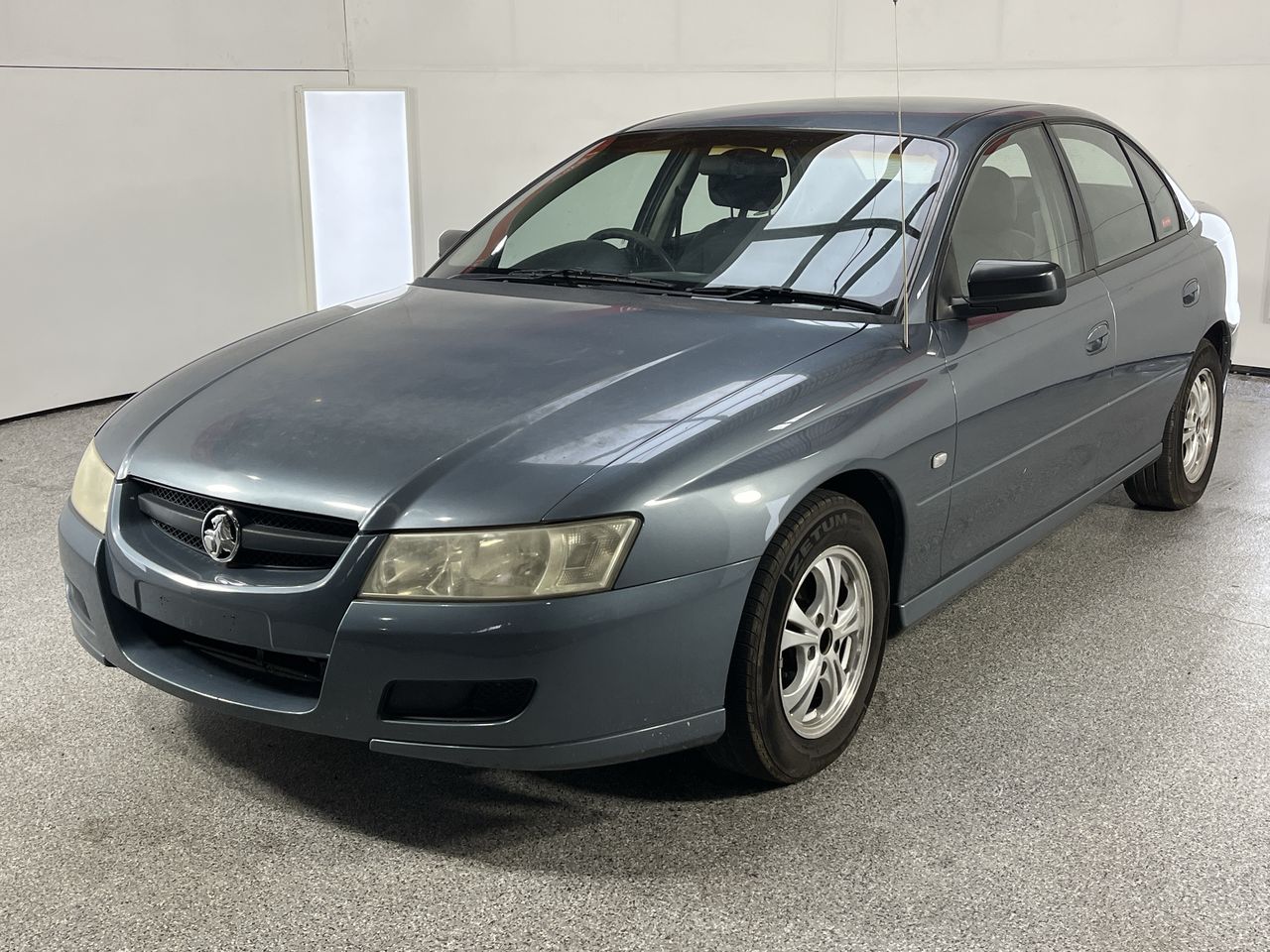 2005 Holden Commodore Executive VZ Automatic Sedan