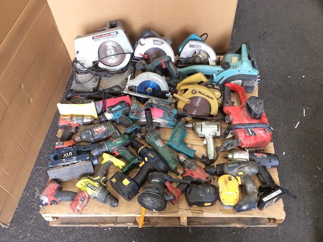 Bosch/Ryobi/Ozito Mixed Brand and Model Electric Drill/Circular Saw