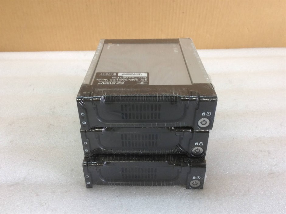 Vantec EZ Swap 3.5" SATA/SAS HDD Mobile Rack (Lot of 3)