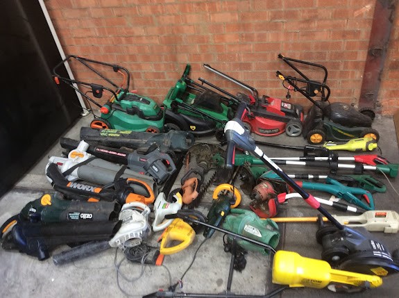 Ryobi/Ozito Mixed Brand and Model Electric String Trimmer/Leaf Blowers