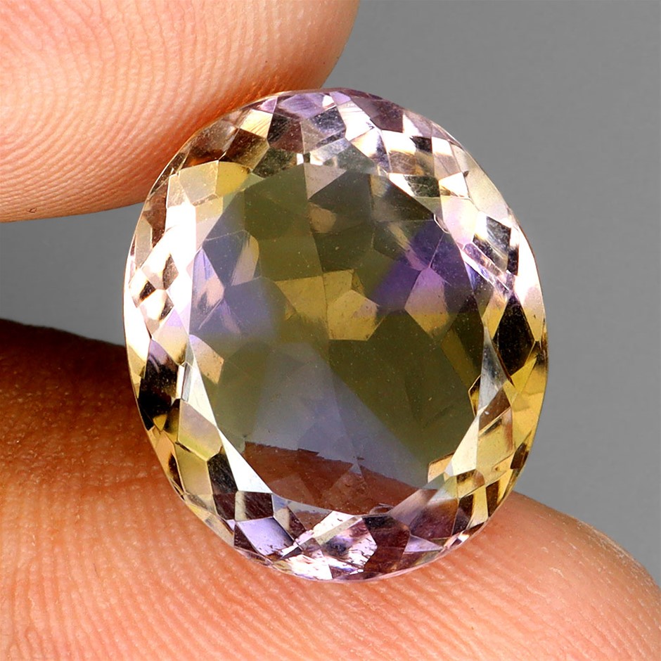 13.11ct Oval Facet Cut Bi-Colour Ametrine Gemstone - 1Pc