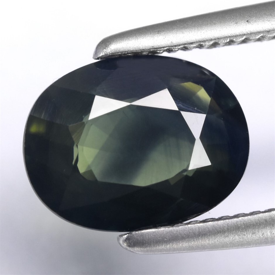 1.02ct Oval Facet Cut Olive-Green Sapphire Gemstone - 1Pc