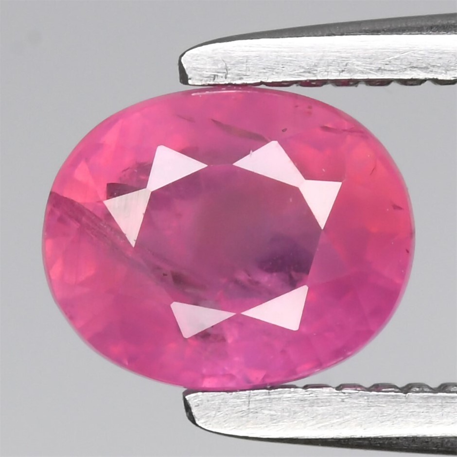 0.79ct Oval Facet Cut Pink Sapphire Gemstone - 1Pc