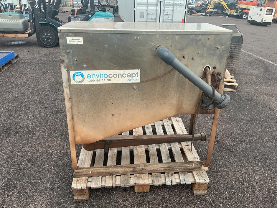 <p>Enviroconcept Continuous Media System Oil/Water Separator </p>