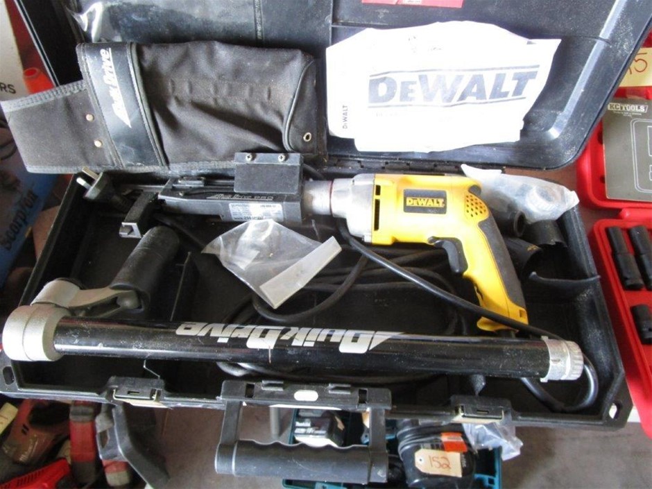 DeWalt Quickdrive Screw Gun Kit