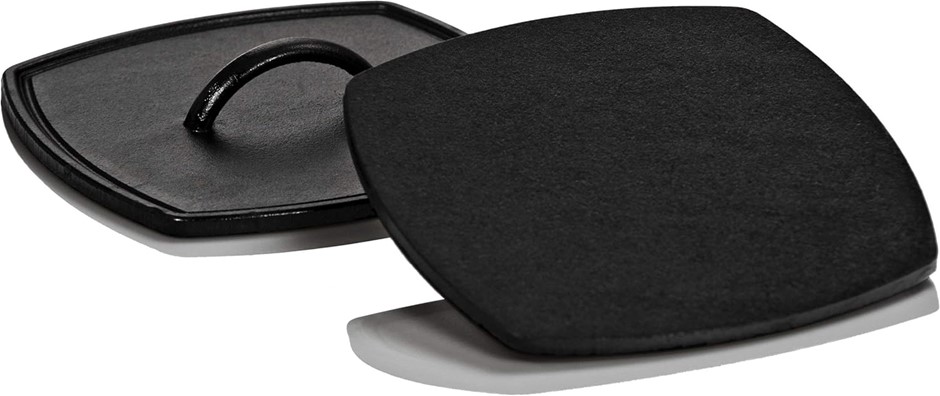 LODGE Flat Cast Iron Grill Press, LFIP3, 8.25 Inch/ 21 cm. NB: Minor rust d