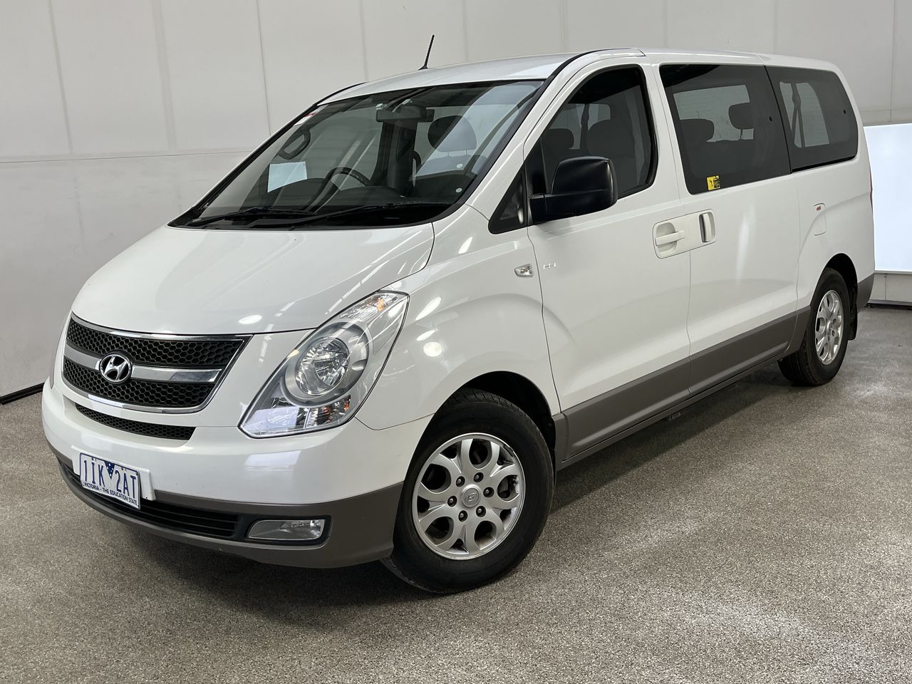 2013 Hyundai iMAX TQ Turbo Diesel Automatic 8 Seats People Mover