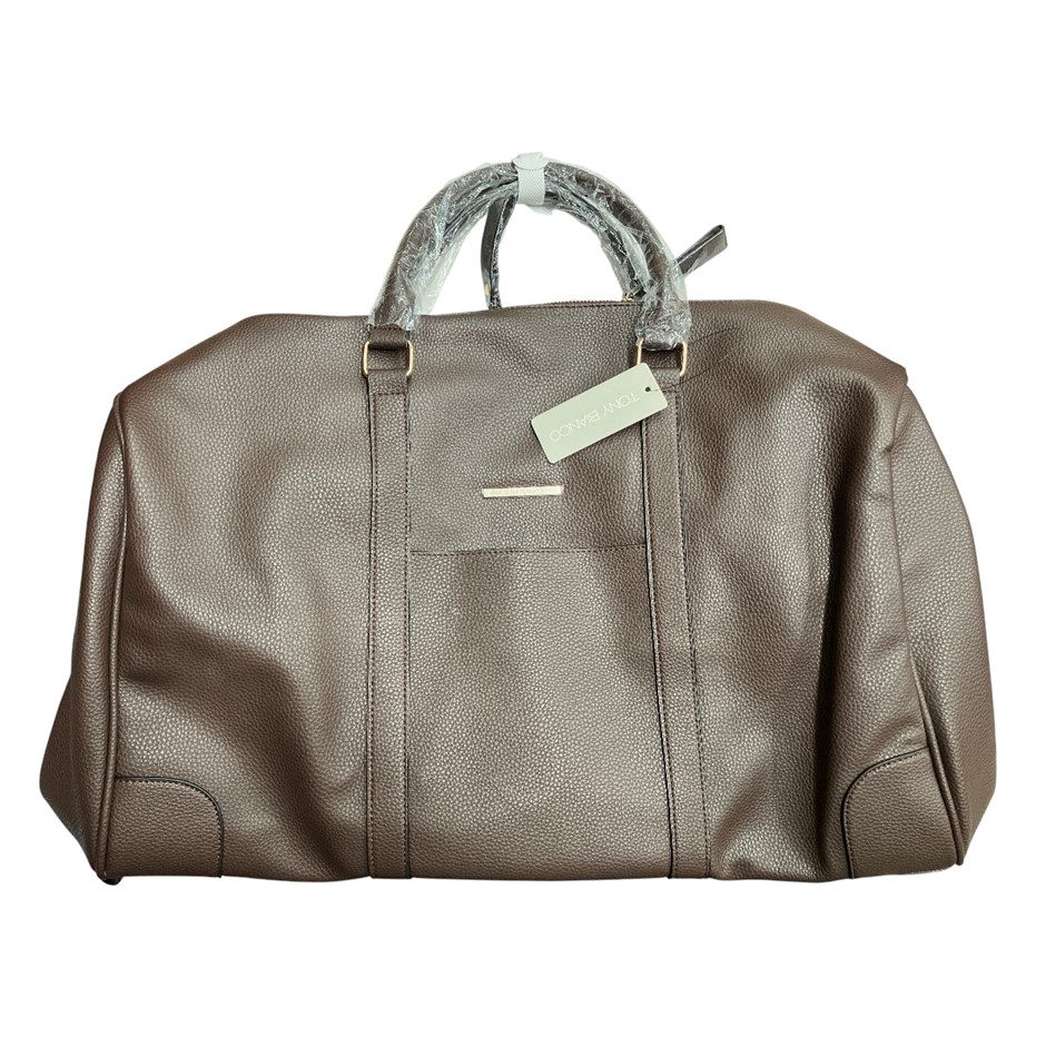 TOMMY BIANCO Sterling Bag, Chocolate. RRP: $149.95. Buyers Note - Discount
