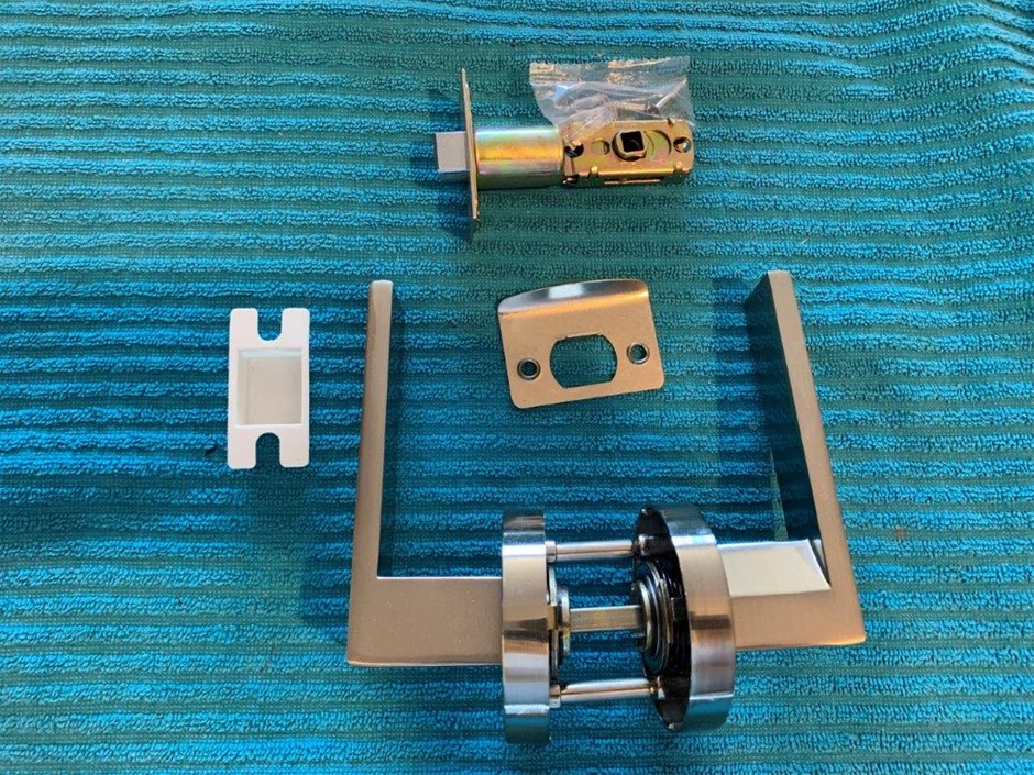 New in Boxes Delf Trade Passage & Privacy Lever Sets - Quantity 15