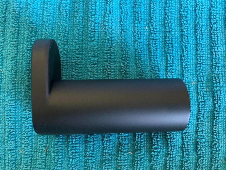 New in Box Multitude Single Robe Hooks, Matte Black, Quantity 4