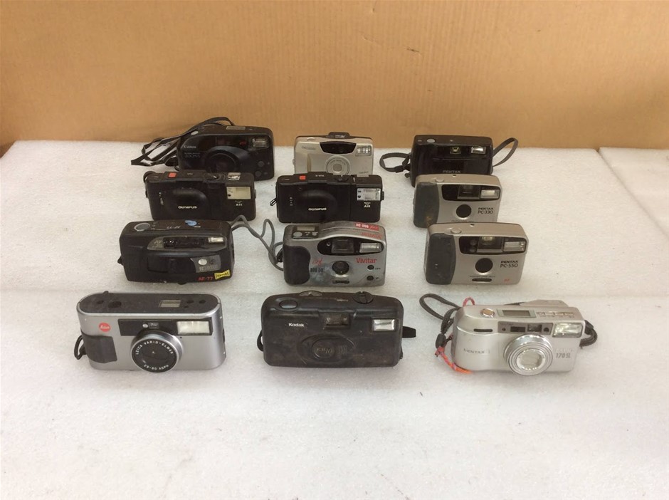 Pentax / Canon / Olympus / Kodak / Vivitar Mix Digital Cameras (Lot of 10)