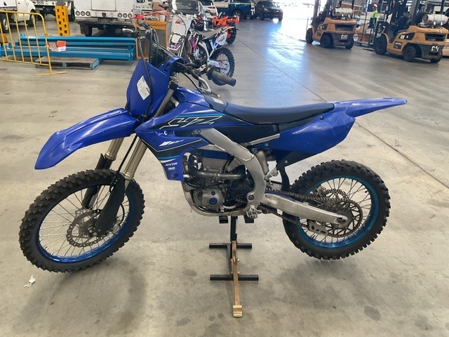 <p>Yamaha YZ 450F Off Road Motorcycle</p>