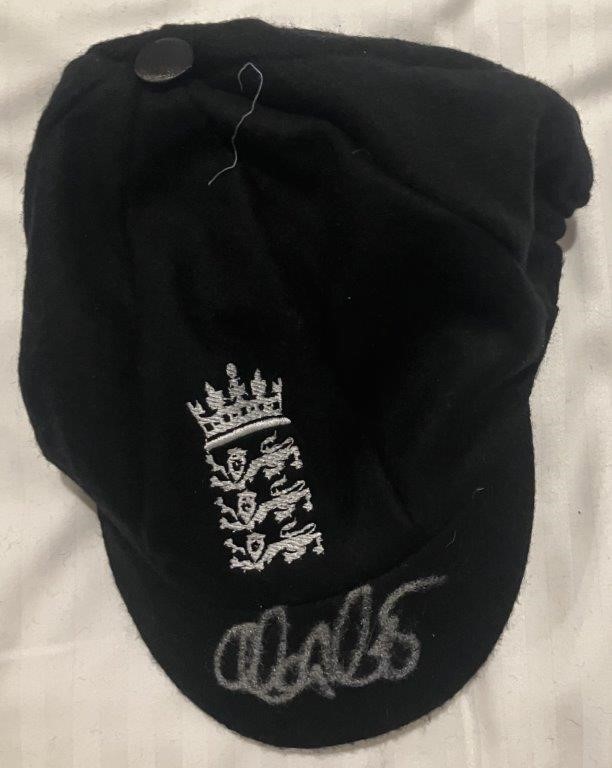 ALASTAIR COOK SIGNED ENGLISH CRICKET CAP