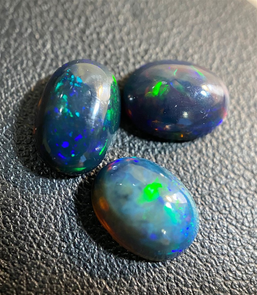 4.00 CT Lovely Wello-Black Opal