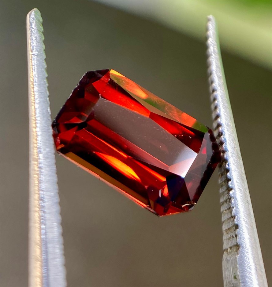 1.64 CT Quality Almandine Garnet