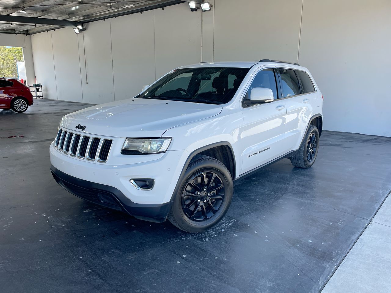 2015 Jeep Grand Cherokee Laredo (4x4) WK Automatic - 8 Speed Wagon