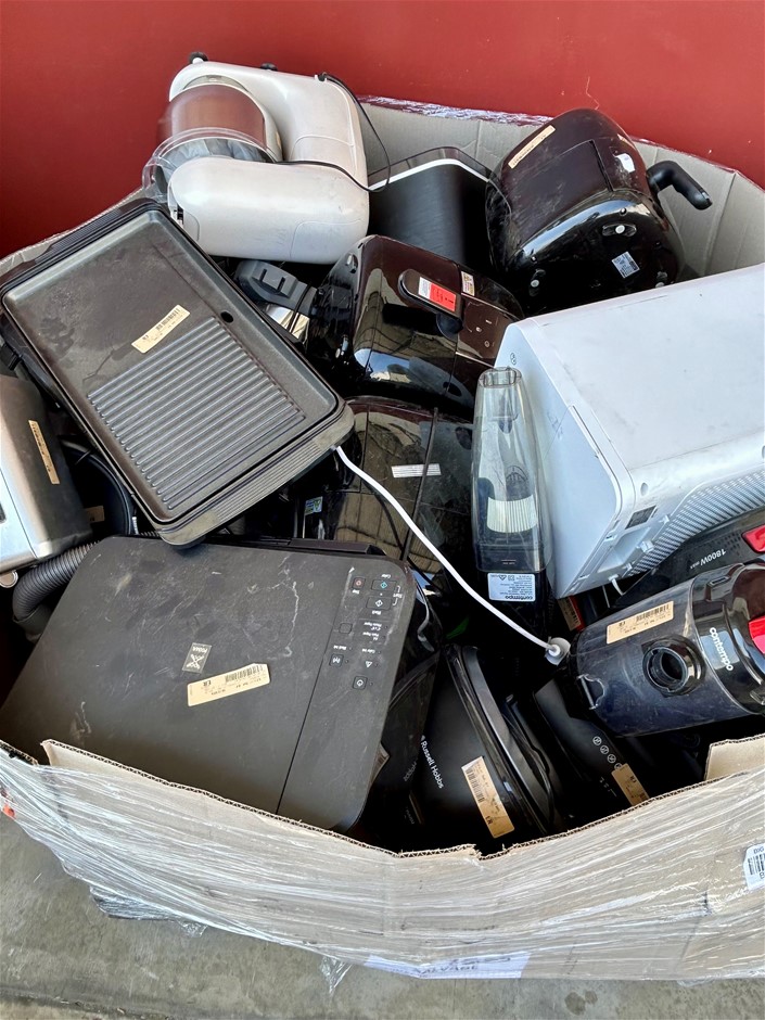 Approx. 105 x Assorted Household Appliances & Misc., comprising: