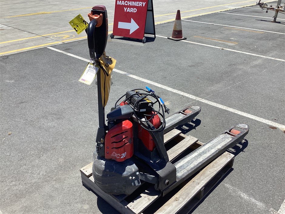 <p>JiaLift Electric Pallet Jack</p>