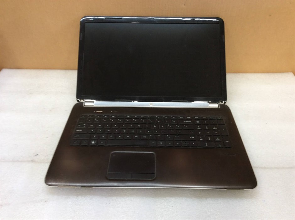HP Pavilion dv7 Laptop i7-2670QM 4GBRAM 500 Black