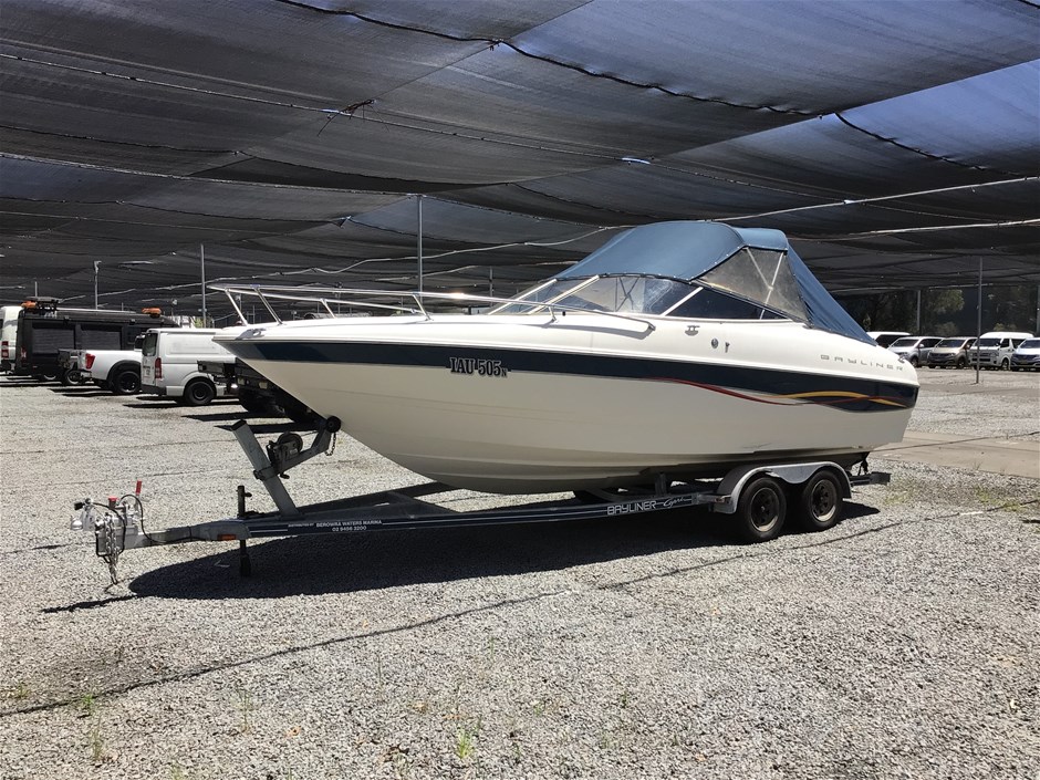 2001 Bayliner Capri 232