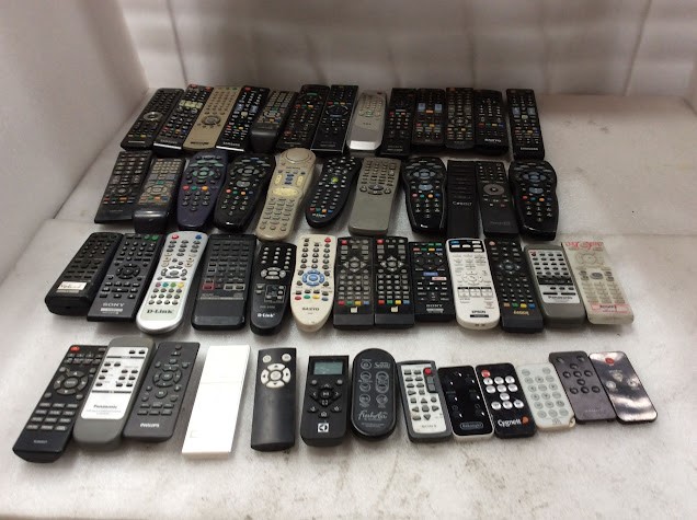 Mix Brand and Model Remote Controls (Lot of 50)