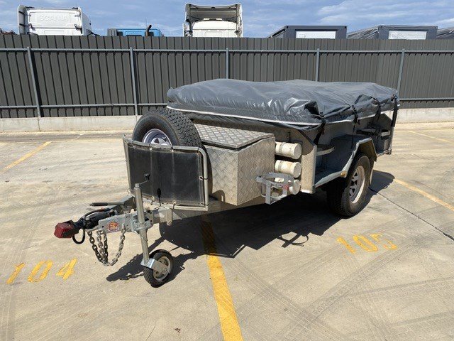 2011 Mars Camper Trailer