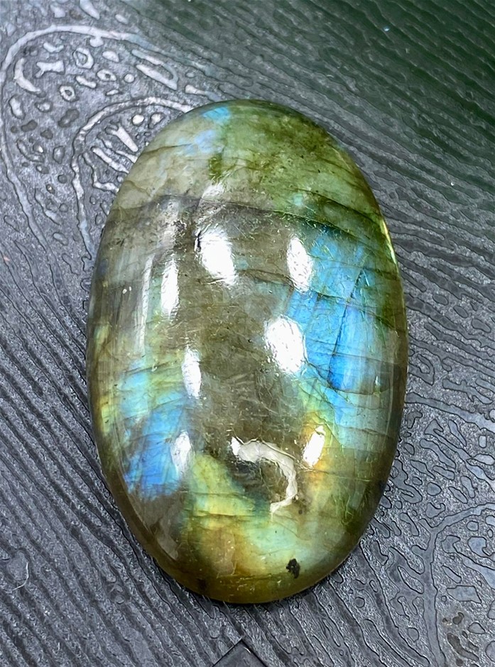 37.94 CT Spectacular Natural Labradorite