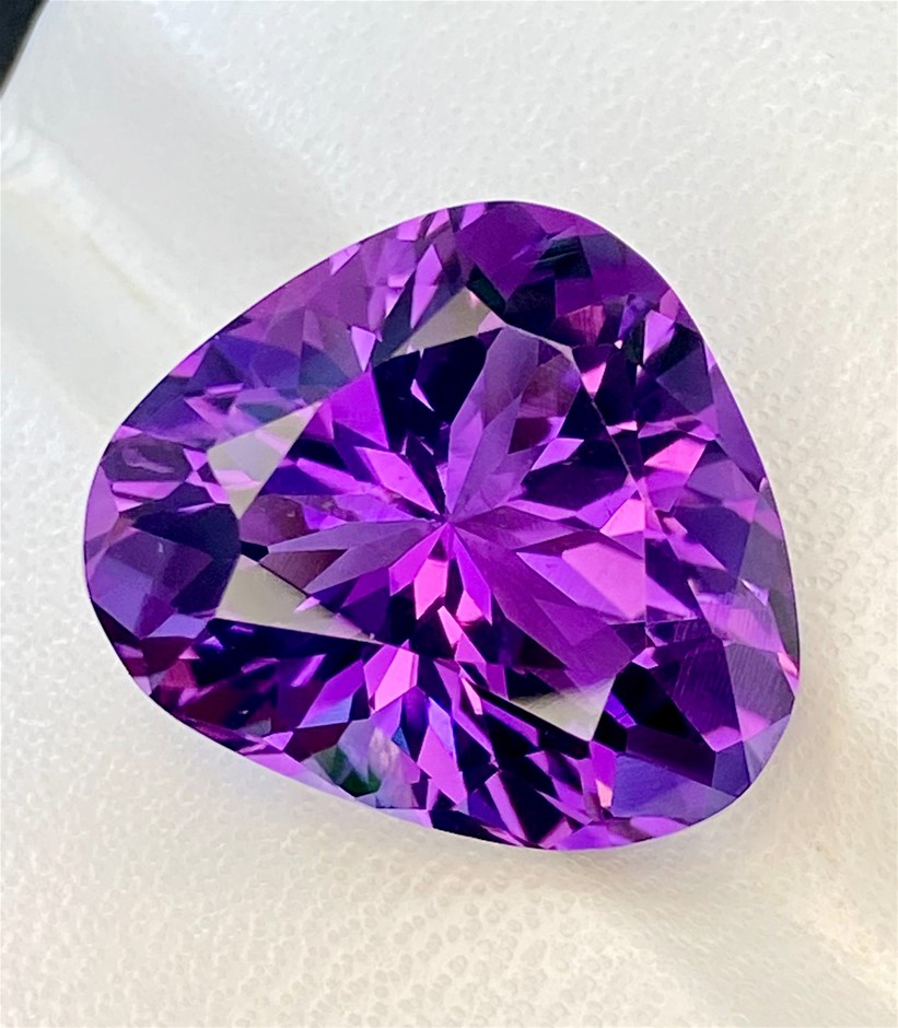 16.54 CT Quality Natural Brazilian Amethyst