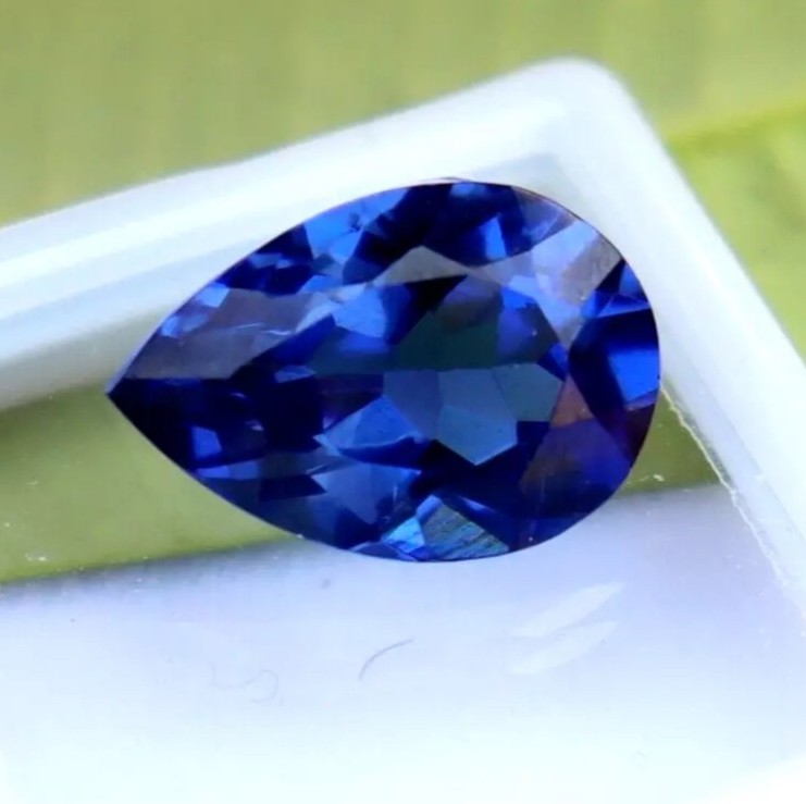 10.95ct Synthetic Tanzanite Gemstone